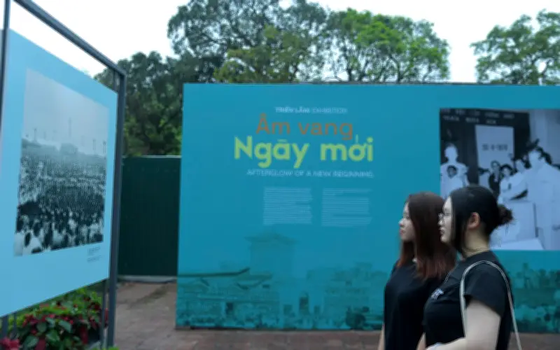 Triển lãm 'Âm vang ngày mới' tái hiện hành trình thống nhất đất nước