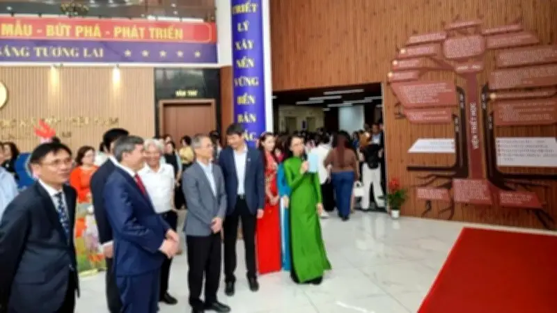 Triết học và Luật học định hình phát triển Việt Nam tại triển lãm Viện Hàn lâm