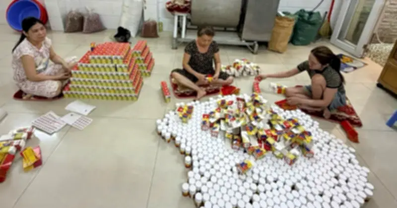 Triệt phá đường dây sản xuất thuốc giả quy mô lớn tại TP.HCM, thu giữ hàng trăm ngàn viên