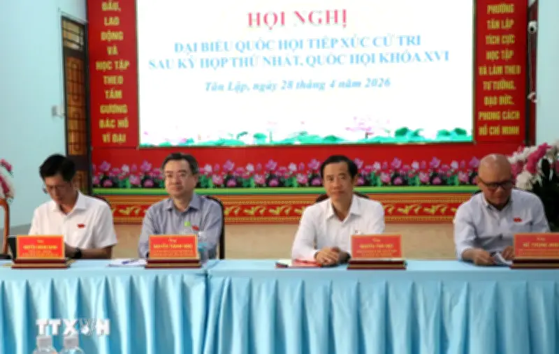 Trưởng Ban Chính sách Chiến lược Trung ương tiếp xúc cử tri tại Đắk Lắk