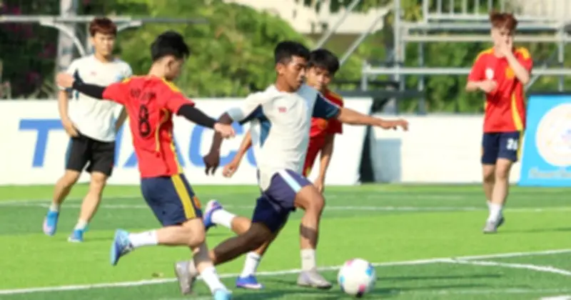 Trường ĐH Nha Trang tổ chức giải bóng đá nam – nữ sinh viên 2026 với 20 đội tham dự