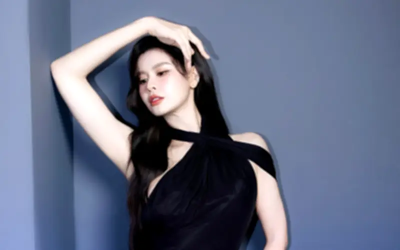 Trường Quỳnh Anh gây chú ý, khán giả trầm trồ khen nhan sắc không tuổi