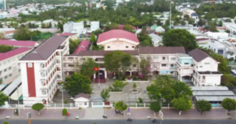 Trường THPT Chuyên Nguyễn Bỉnh Khiêm: Cái Nôi Đào Tạo Hai Nữ Quán Quân Olympia