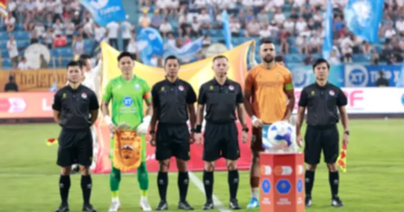 Trọng tài Nguyễn Trung Kiên bị kỷ luật sau sai sót trong trận Nam Định - HAGL