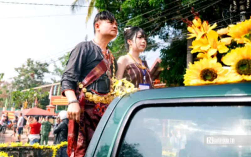 Tết Bunpimay tại Buôn Đôn: Sợi dây văn hóa gắn kết tình hữu nghị Việt - Lào