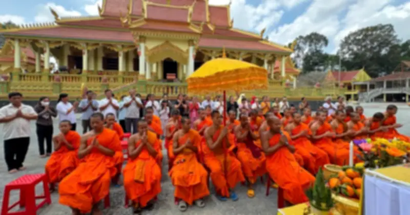 Tết Chôl Chnăm Thmây rộn ràng tại các chùa Khmer ở Vĩnh Long