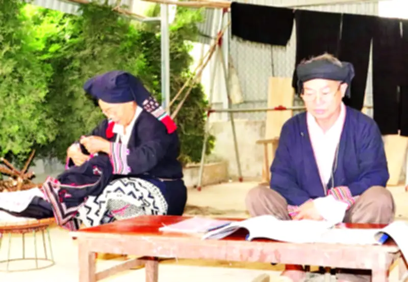 Tết Thanh minh của đồng bào Dao Tiền: Giữ gìn bản sắc qua nghi lễ tại nhà