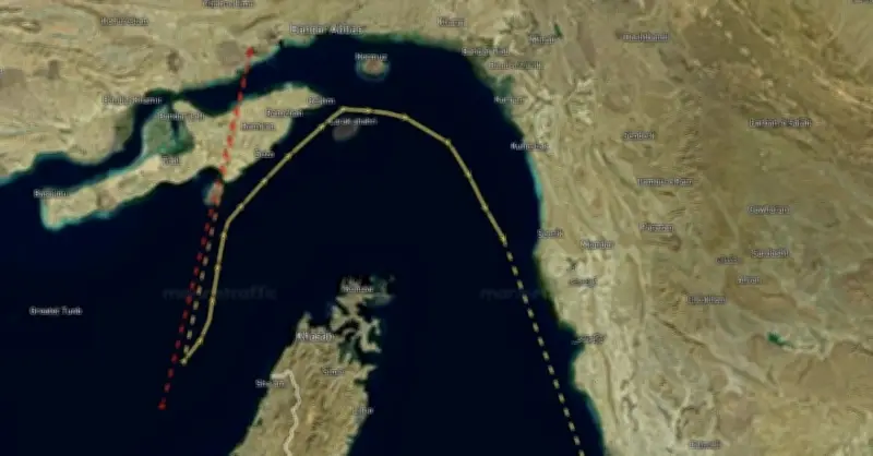 Tàu chở dầu đầu tiên không phải của Iran đi qua eo biển Hormuz
