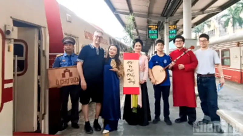 Tàu di sản '5 Cửa Ô' – Hành trình văn hóa kết nối Hà Nội và Kinh Bắc