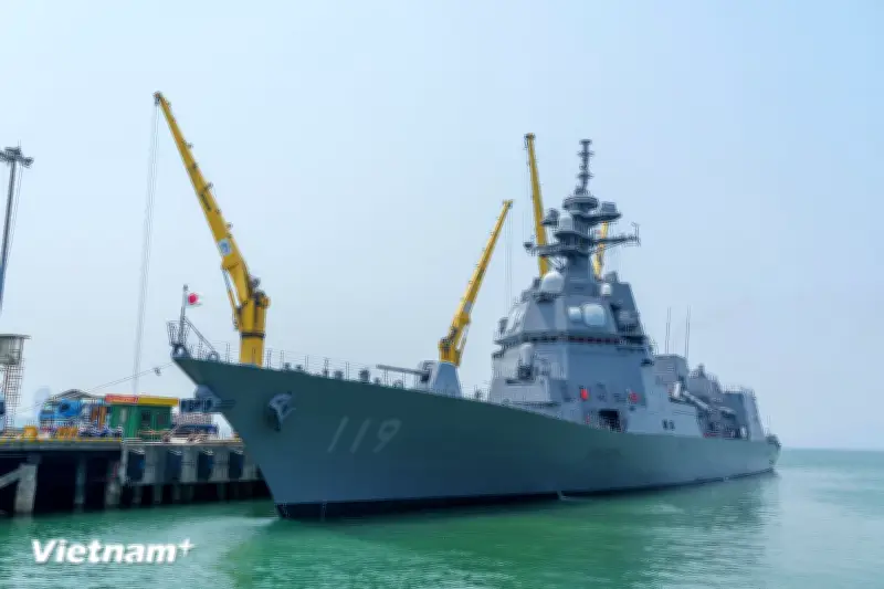 Tàu huấn luyện Asahi của Nhật Bản cập cảng Đà Nẵng trong chuyến thăm hữu nghị