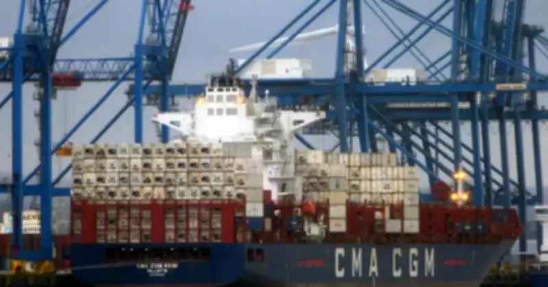 Tàu Pháp đi qua eo biển Hormuz, Israel không kích dữ dội thủ đô Iran