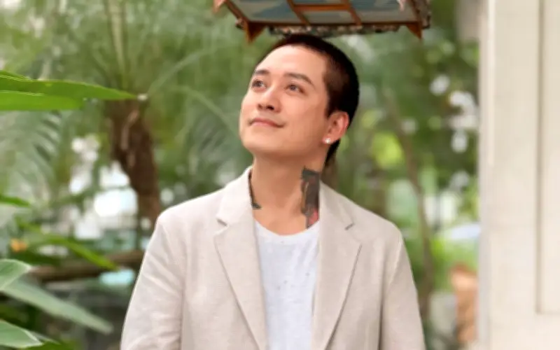 Tuấn Hưng gây chú ý với dòng trạng thái bí ẩn cùng nhóm Quả Dưa Hấu