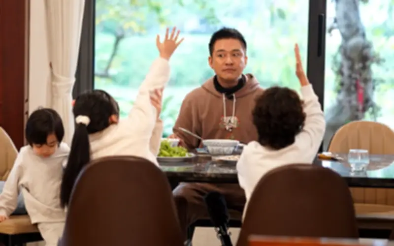 Tuấn Hưng: 'Tôi có nhiều antifan nên ngại đưa con lên truyền hình'