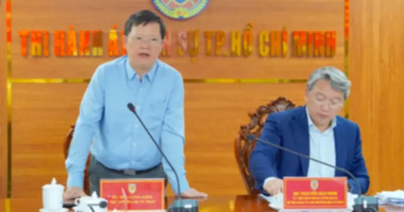 Đấu giá trực tuyến: Giải pháp chống tiêu cực nhưng vẫn còn hạn chế giám sát
