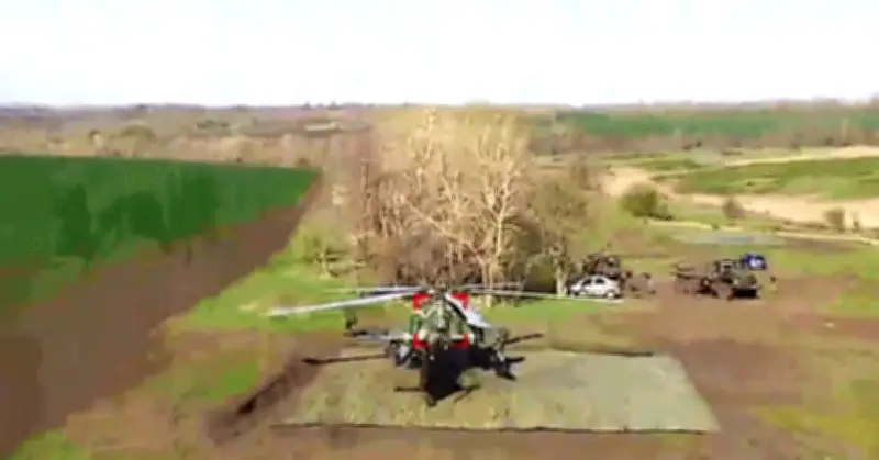 UAV cảm tử Ukraine tấn công sân bay trực thăng quân sự Nga