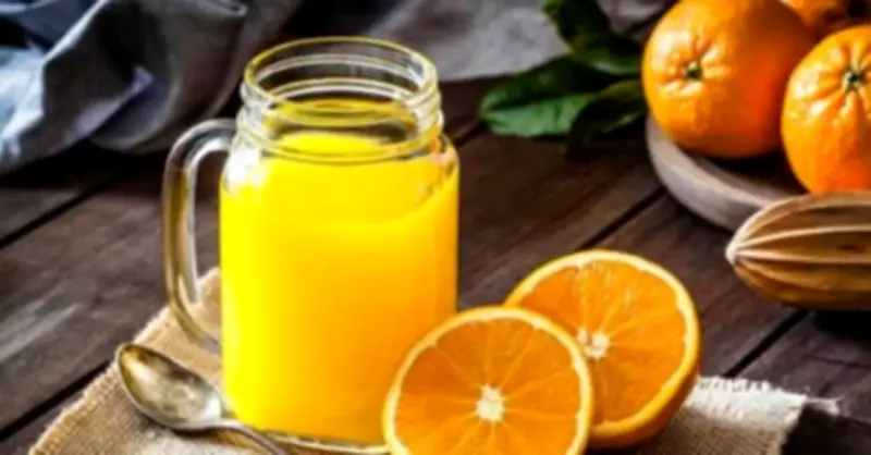 Uống Nước Cam Mỗi Ngày, Người Phụ Nữ Ngỡ Ngàng Khi Nhận Kết Quả Khám Sức Khỏe