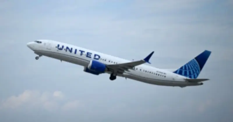 United Airlines cắt giảm 5% công suất bay năm 2026 do giá nhiên liệu tăng vọt
