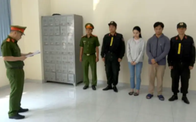 Vợ chồng sản xuất thực phẩm chức năng giảm cân chứa chất cấm bị khởi tố