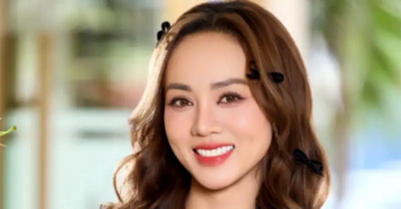 Võ Công Lý và Angela Phương Trinh: Tình bạn đẹp giữa sao Việt