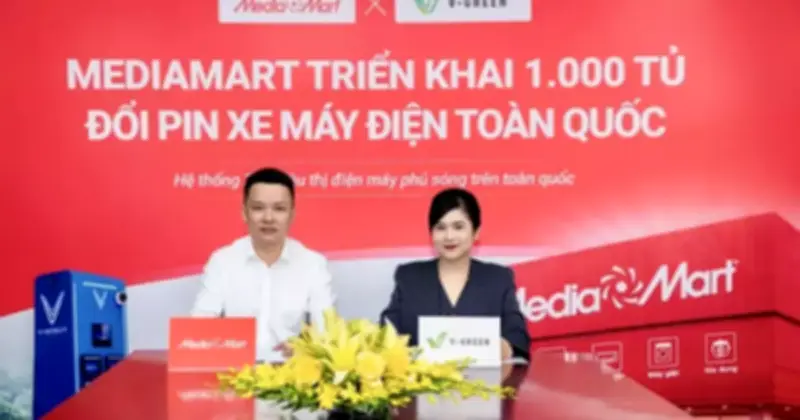 V-Green lắp 1.000 tủ đổi pin xe máy điện tại MediaMart trong tháng 5/2026