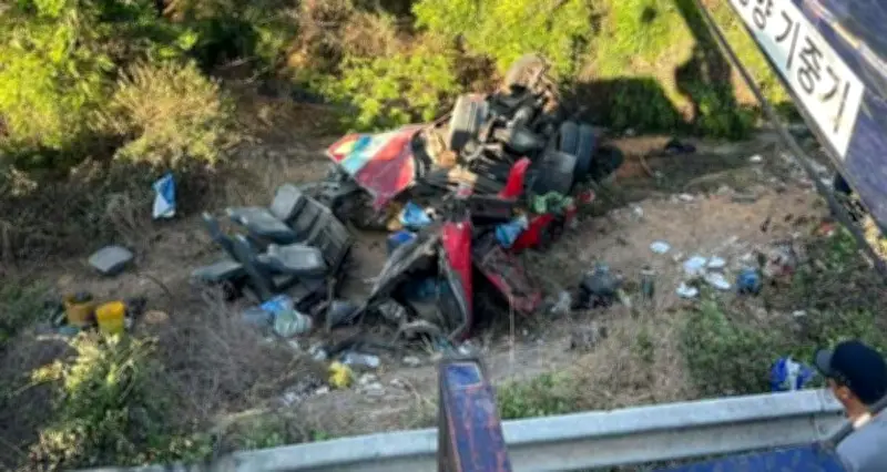 Vụ xe khách lao xuống vực ở Lâm Đồng: Cập nhật tình hình sức khỏe các nạn nhân