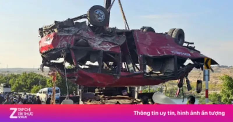 Vụ xe khách lao xuống vực ở Lâm Đồng: Hiện trường tan hoang, nhiều người thương vong