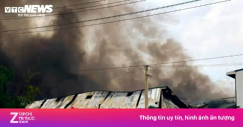 Video cận cảnh đám cháy tại khu kinh tế Nhơn Hội