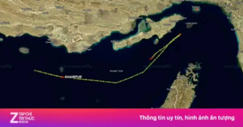 Video ghi lại cảnh tàu chở dầu quay đầu hàng loạt tại eo biển Hormuz