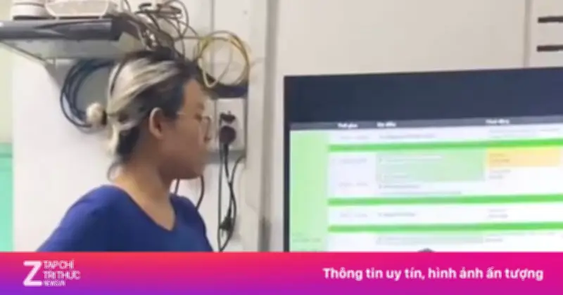 Video gia đình TP.HCM bán đồ chơi lễ như họp cổ đông