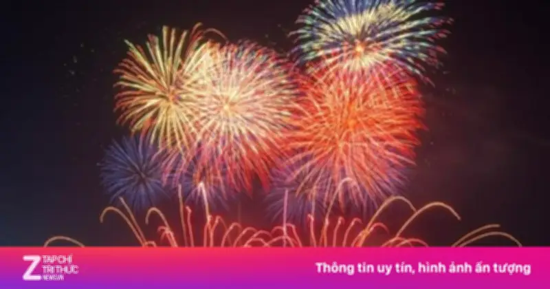 Video: Khoảnh khắc pháo hoa rực sáng tại Công viên Văn Lang, Phú Thọ