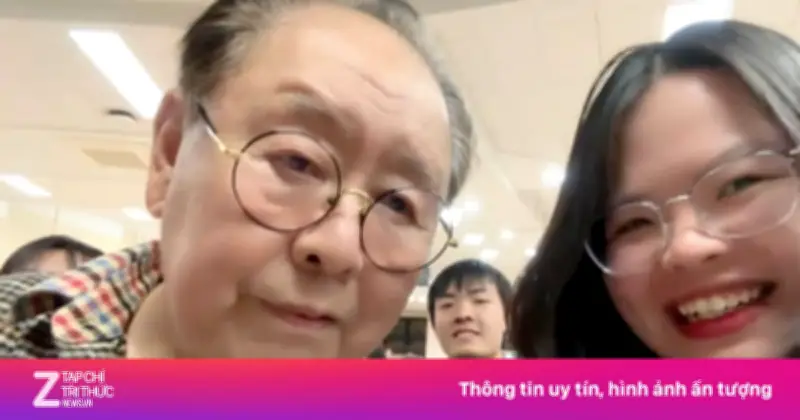 Video màn tương tác gây sốt của cô gái Việt và trù bất giới
