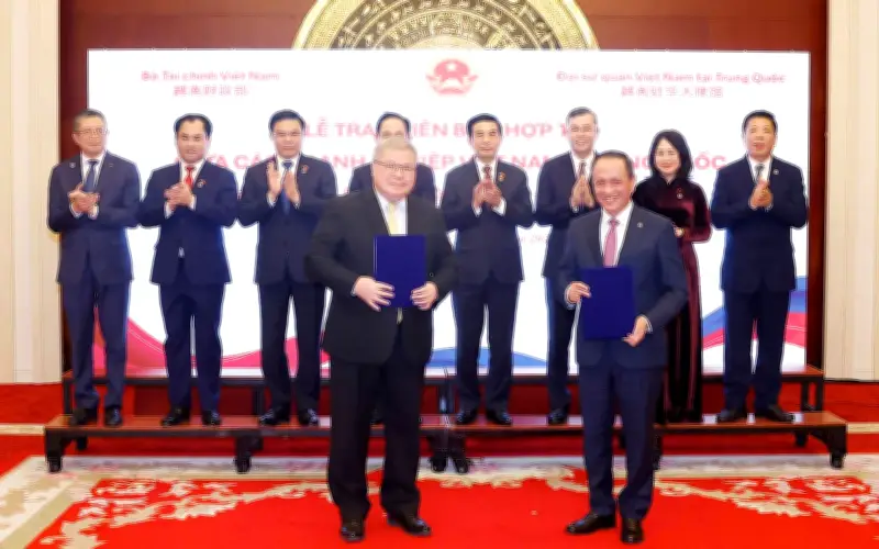 Vietnam Airlines Ký Thỏa Thuận Hợp Tác Trị Giá 50 Triệu USD Với Đối Tác Trung Quốc