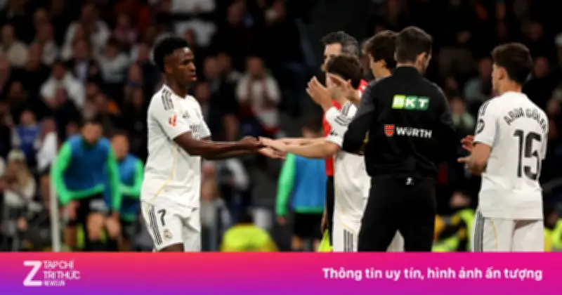 Vinicius thừa nhận giai đoạn khó khăn dưới thời HLV Alonso tại Real Madrid