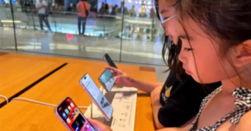 Việt Nam: Hơn 72 Triệu Người Dùng Internet, Lo Ngại Trẻ Em Nghiện Mạng Xã Hội