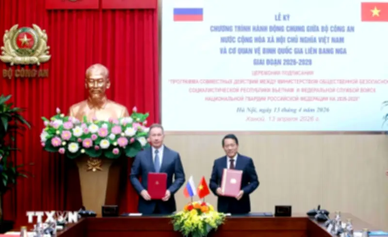 Việt Nam và LB Nga thúc đẩy hợp tác an ninh giữa Bộ Công an và Cơ quan Vệ binh Quốc gia