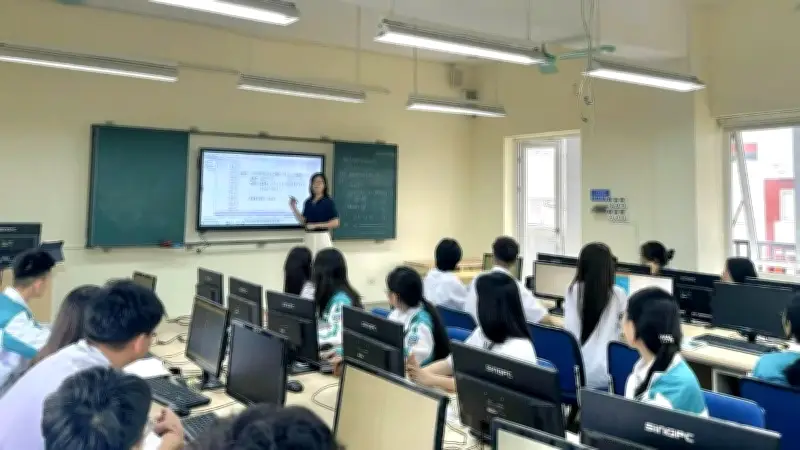 Việt Nam đẩy mạnh giáo dục trí tuệ nhân tạo trong trường phổ thông từ năm 2025