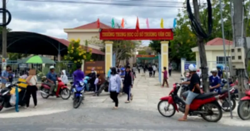 Vĩnh Long: Trường THCS báo cáo vụ thầy giáo véo tai, đánh 17 học sinh