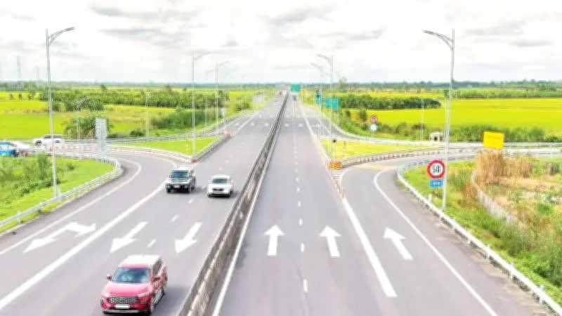 Vĩnh Long Đẩy Mạnh Phát Triển Hạ Tầng Giao Thông, Hướng Tới Mục Tiêu Phát Triển Khá 2030