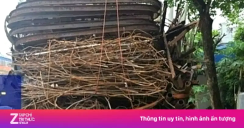 Xử phạt lái xe chở sắt thép vượt quá chiều cao cho phép tại Ninh Bình