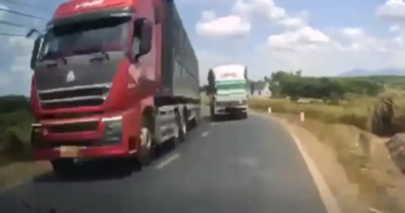 Xử phạt tài xế xe tải vượt ẩu tại khúc cua trên quốc lộ 29