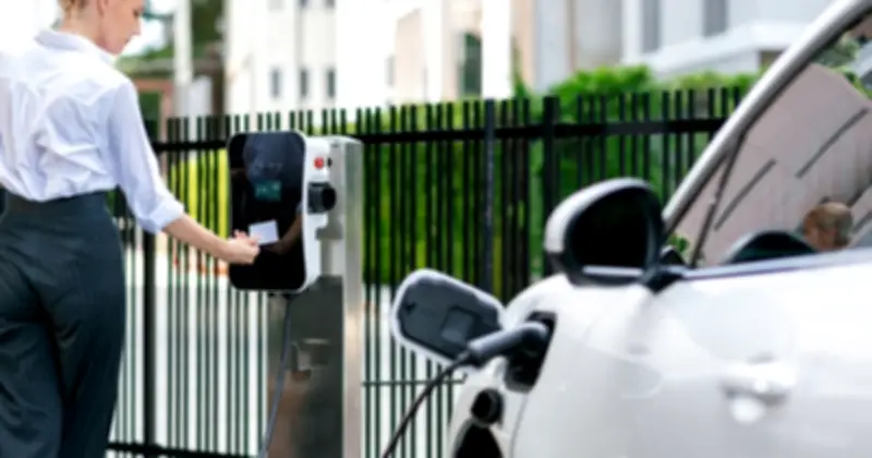 Xe điện thống trị toàn cầu năm 2026: Doanh số tăng vọt, xe xăng-dầu suy giảm mạnh