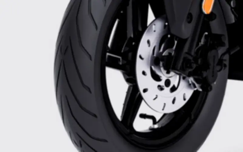 Xe Máy Điện Giá 28 Triệu Đồng: Pin Rời Đi 142km, Màn Hình TFT 4.3 Inch