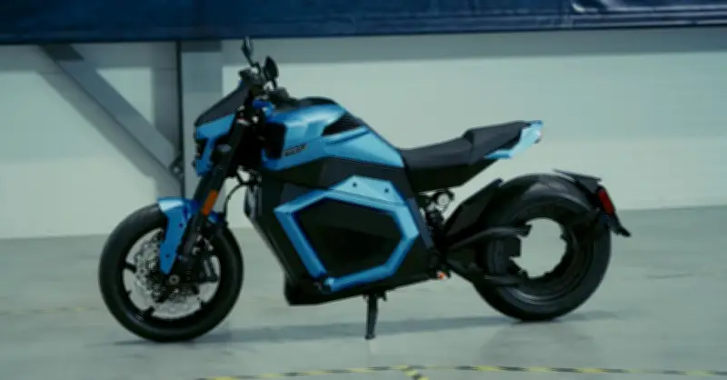 Xe Máy Điện Pin Thế Rắn: Sạc 10 Phút, Chạy Gần 600km, Tương Lai Giao Thông Xanh