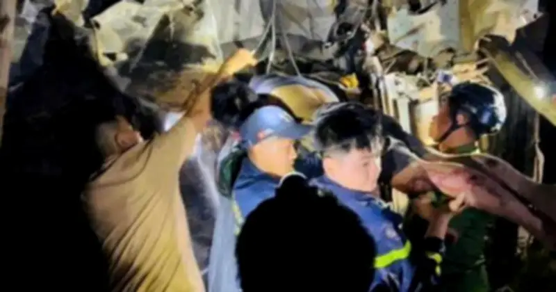 Xe tải lao vực sâu 80m ở Tuyên Quang, tài xế được giải cứu sau nhiều giờ