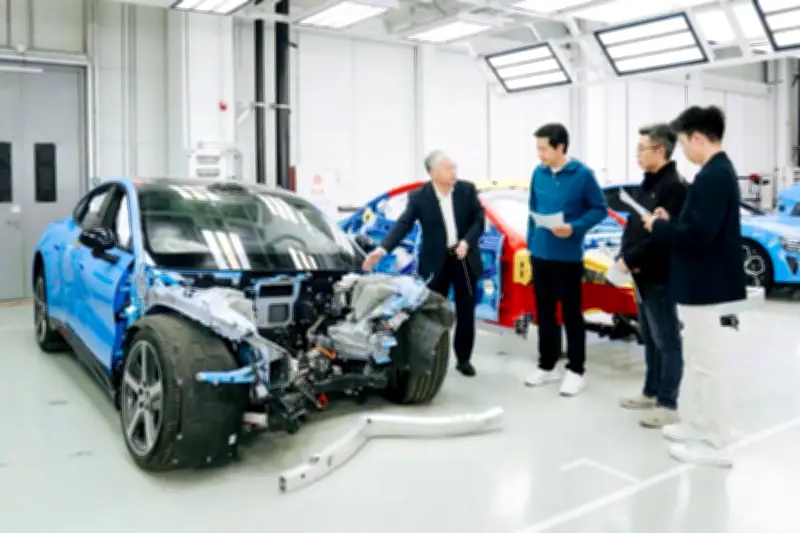 Xiaomi tiếp tục livestream tháo rời xe để chứng minh chất lượng sản phẩm