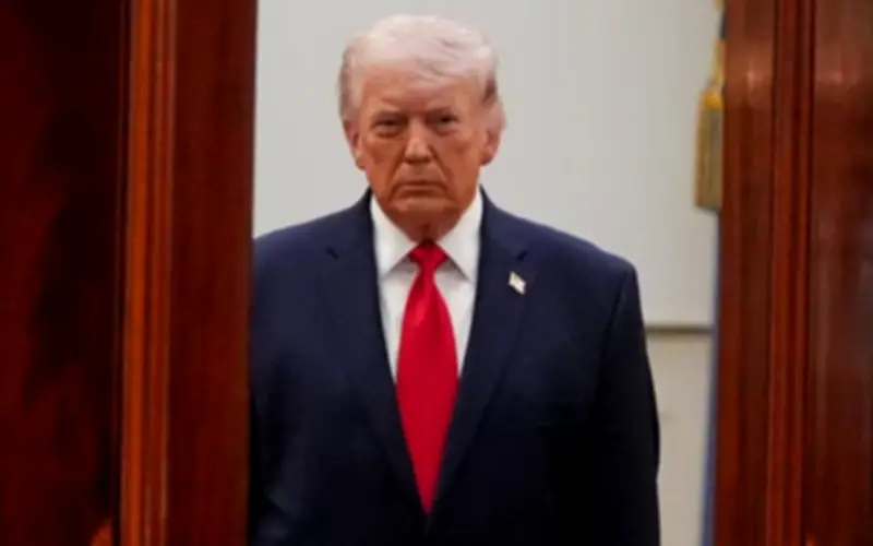 Xung đột Mỹ-Iran leo thang, giá dầu tăng vọt, thế giới tìm giải pháp cho Eo biển Hormuz