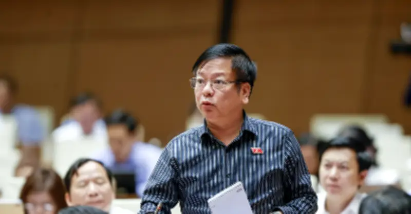 Đề xuất chủ tịch xã được ủy quyền ký giấy kết hôn, chứng tử