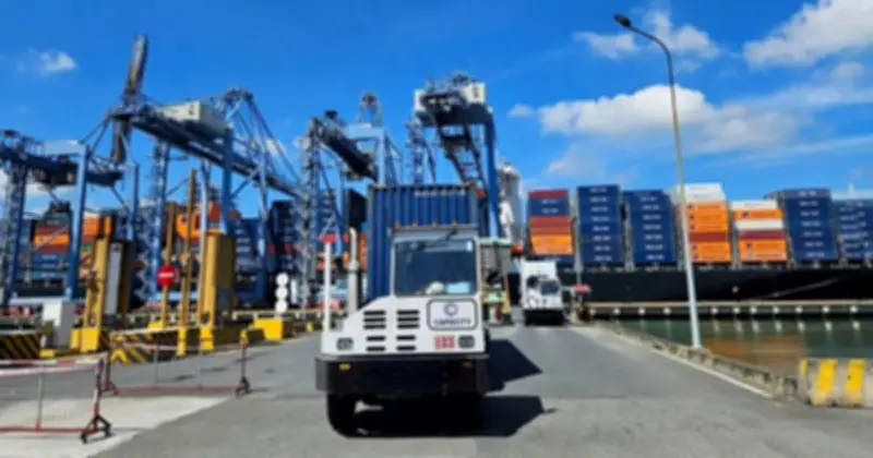 Xuất khẩu Việt Nam tăng mạnh 17,1% quý I/2026 bất chấp khó khăn toàn cầu