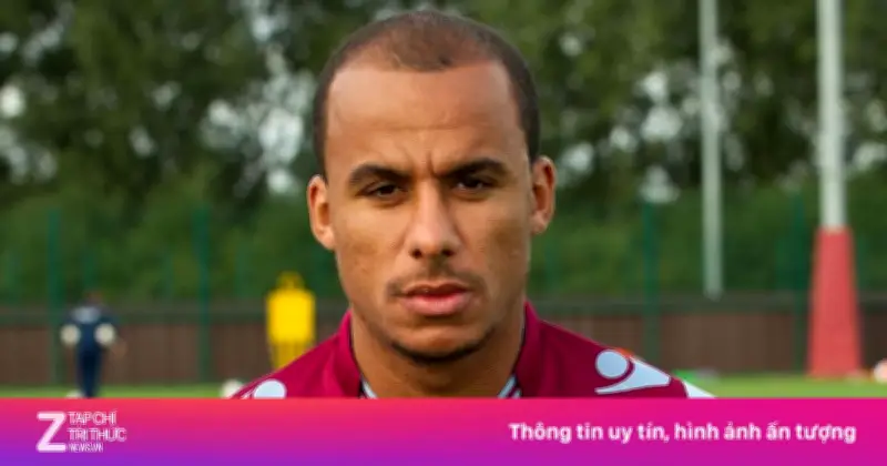 Đề xuất phạt nặng cầu thủ rút đội tuyển của Agbonlahor bị phản đòn từ quá khứ