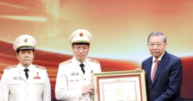 Xây dựng lực lượng tham mưu CAND cách mạng, chính quy, tinh nhuệ, hiện đại